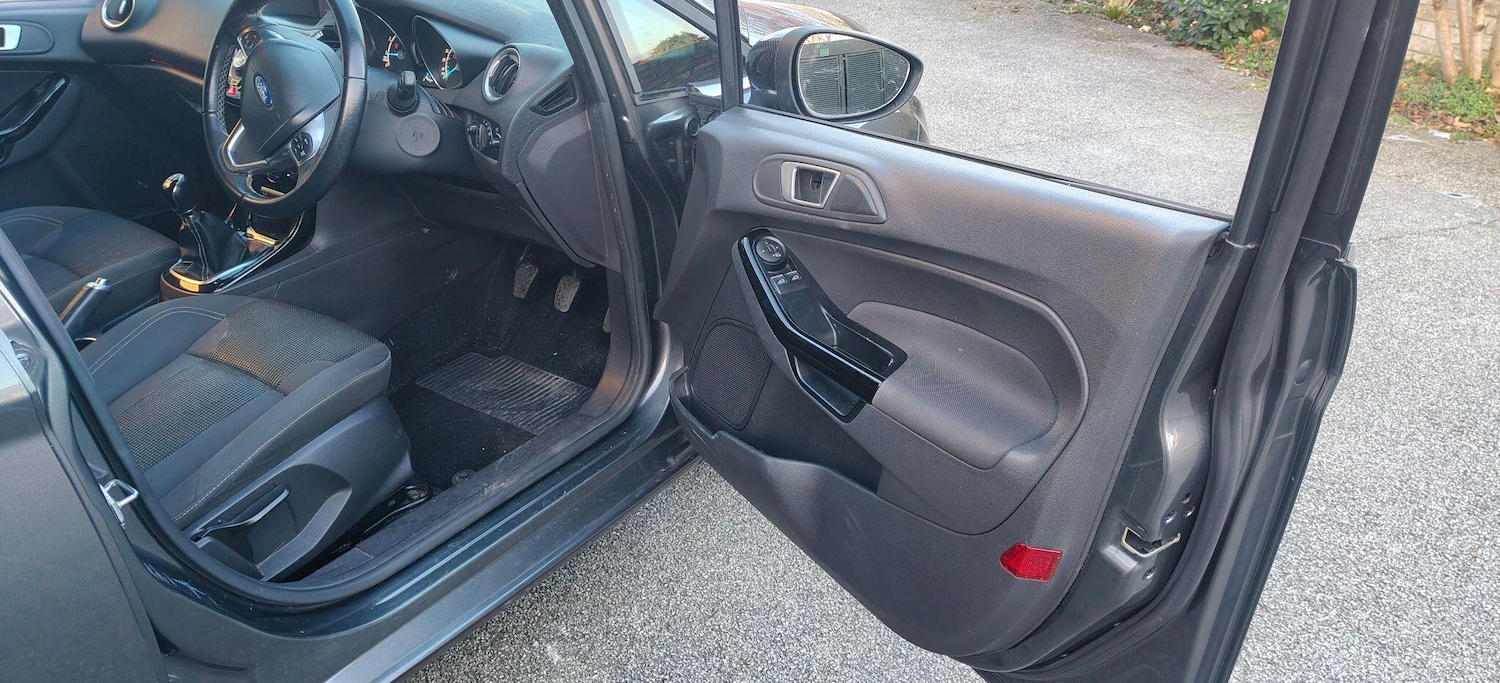 Used Ford Fiesta 2016 for sale - 77130804: Photo 15