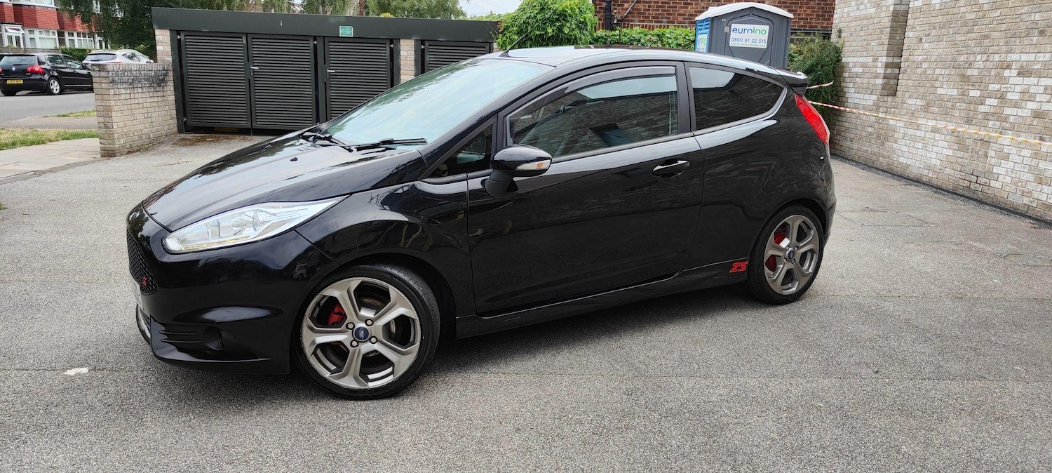 Used Ford Fiesta 2015 for sale - 77120384: Photo 12