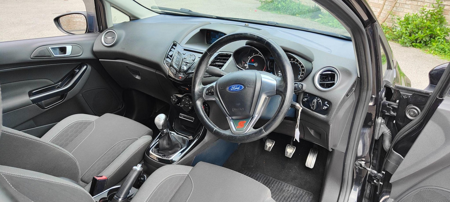 Used Ford Fiesta 2015 for sale - 77120384: Photo 15