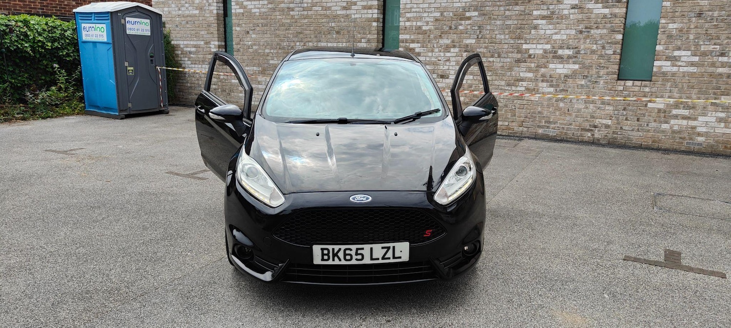 Used Ford Fiesta 2015 for sale - 77120384: Photo 28