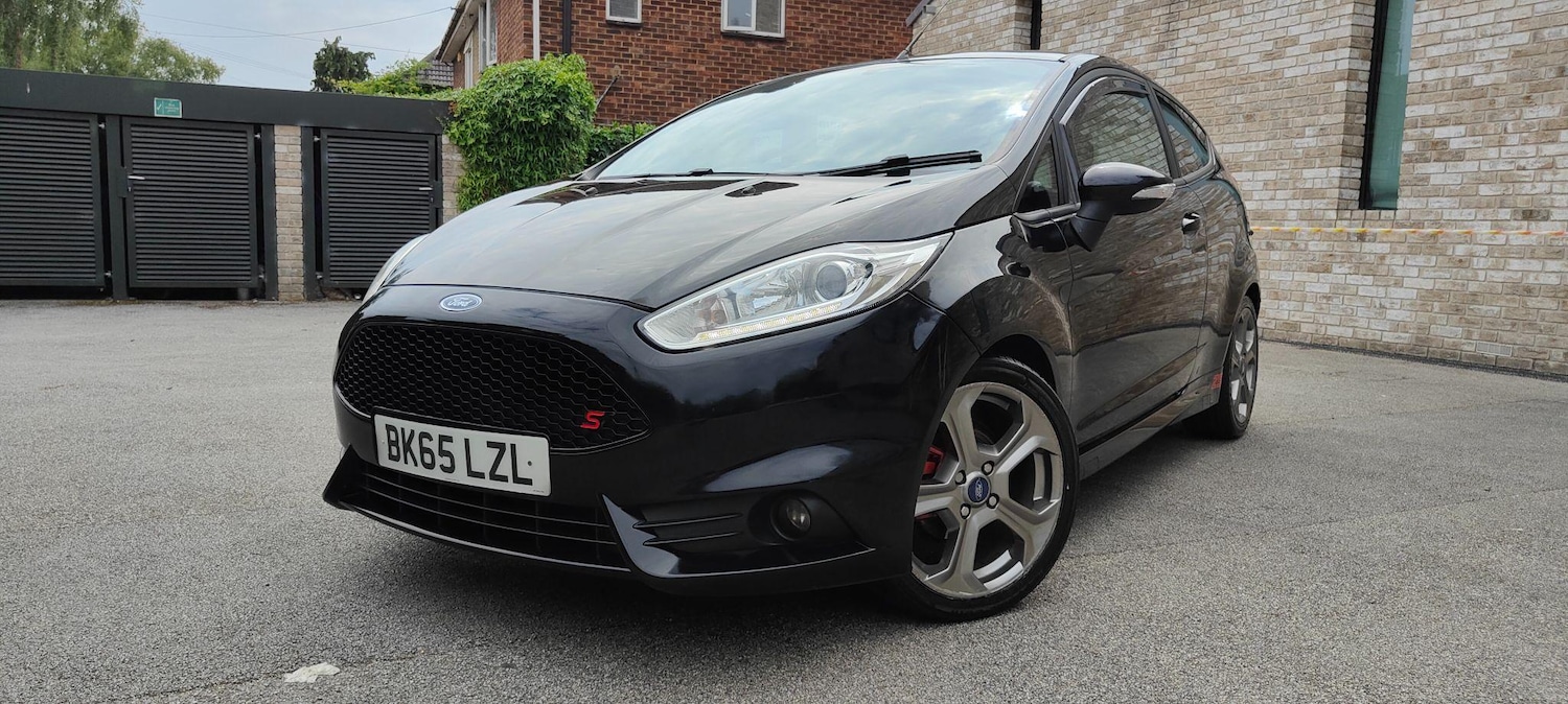Used Ford Fiesta 2015 for sale - 77120384: Photo 4