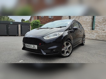 Used Ford Fiesta 2015 for sale - 77120384: Photo