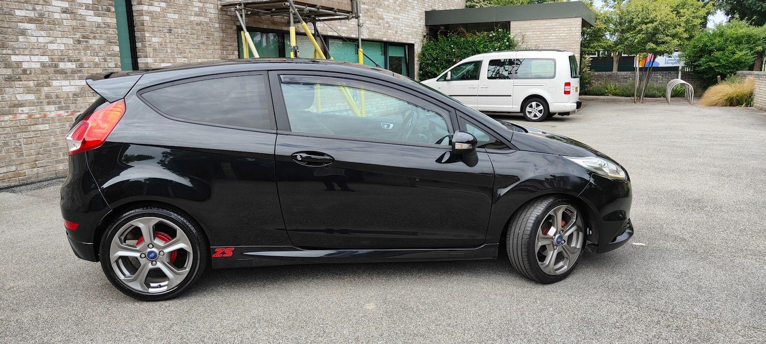 Used Ford Fiesta 2015 for sale - 77120384: Photo 8