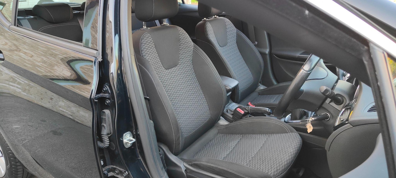 Used Vauxhall Astra 2017 for sale - 77120825: Photo 19