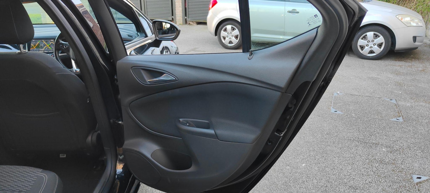 Used Vauxhall Astra 2017 for sale - 77120825: Photo 22