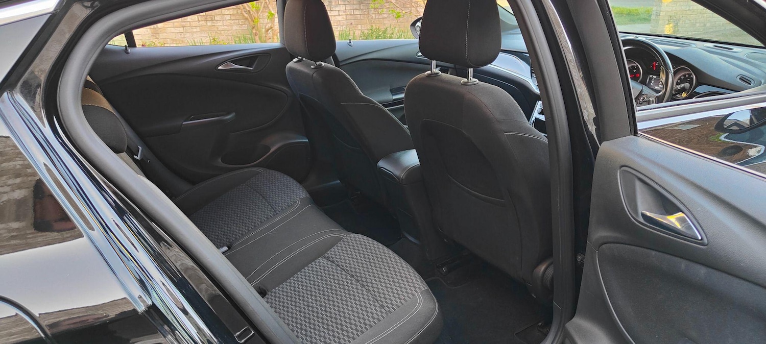 Used Vauxhall Astra 2017 for sale - 77120825: Photo 23