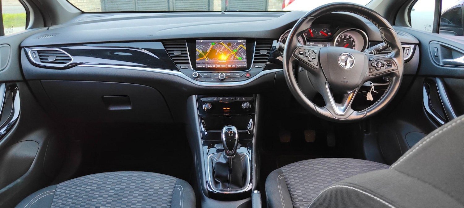 Used Vauxhall Astra 2017 for sale - 77120825: Photo 28