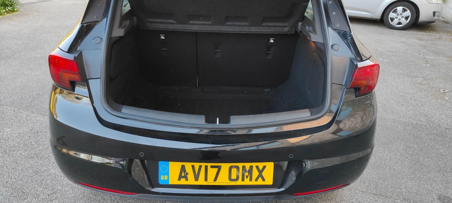 Used Vauxhall Astra 2017 for sale - 77120825: Photo 7
