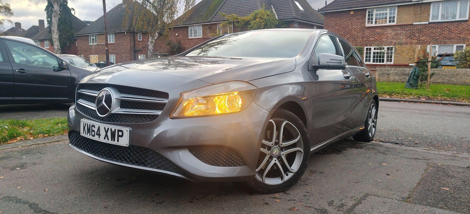 Used Mercedes-Benz A-Class 2015 for sale - 77120721: Photo 2