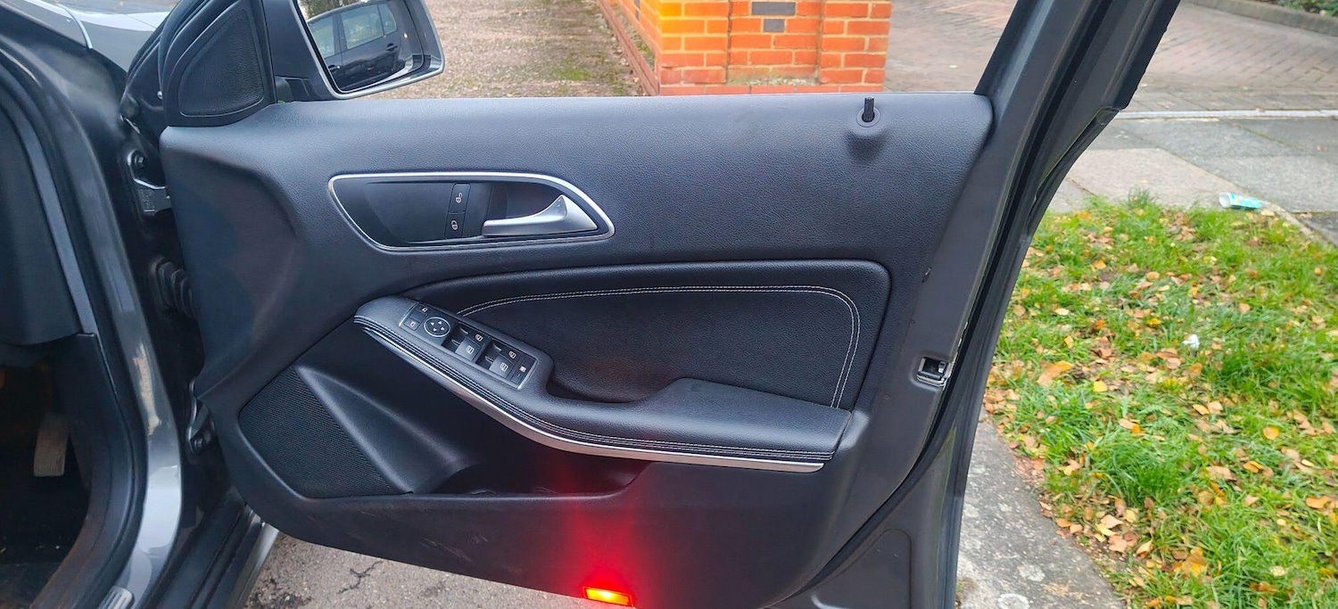 Used Mercedes-Benz A-Class 2015 for sale - 77120721: Photo 20