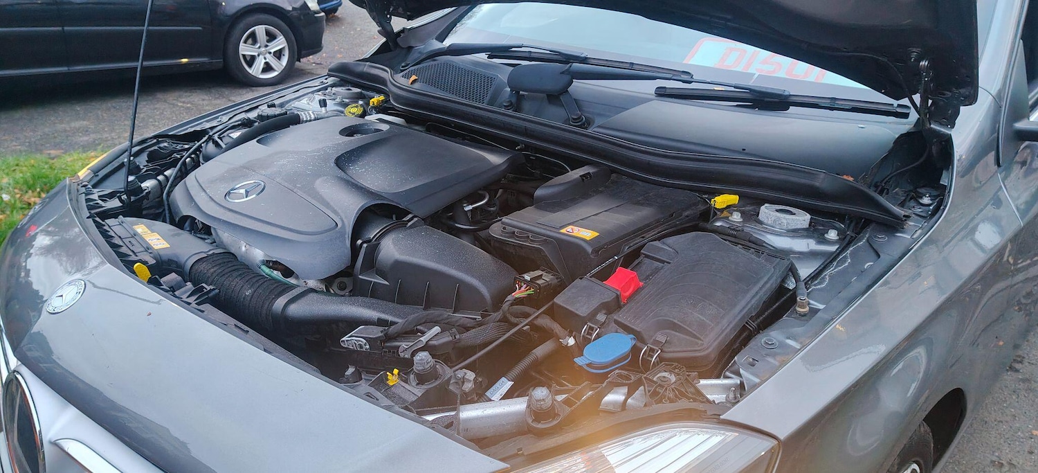 Used Mercedes-Benz A-Class 2015 for sale - 77120721: Photo 35