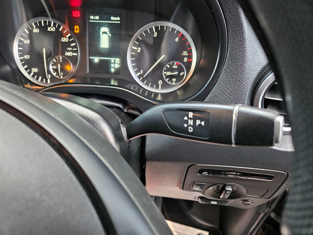 Used Mercedes-Benz Vito 2015 for sale - 77021993: Photo 9