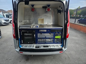 Ford - Transit Custom