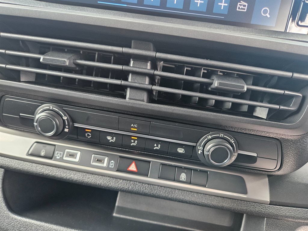 Used Peugeot Expert 2025 for sale - 76901752: Photo 17