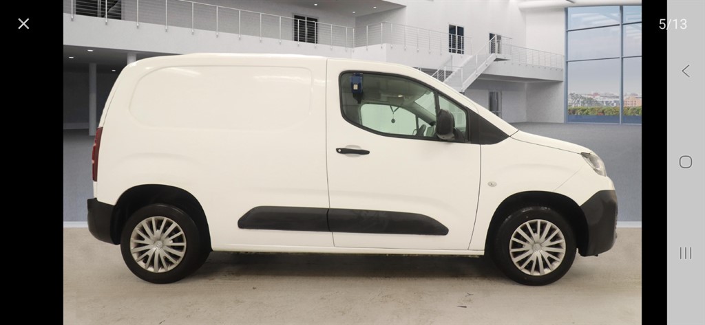Used Citroen Berlingo 2020 for sale - 77256649: Photo 2