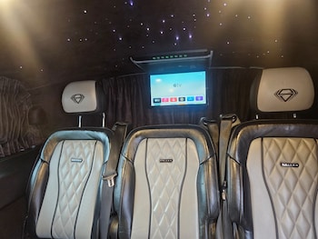Used Mercedes-Benz V-Class 2018 for sale - 78530670: Photo