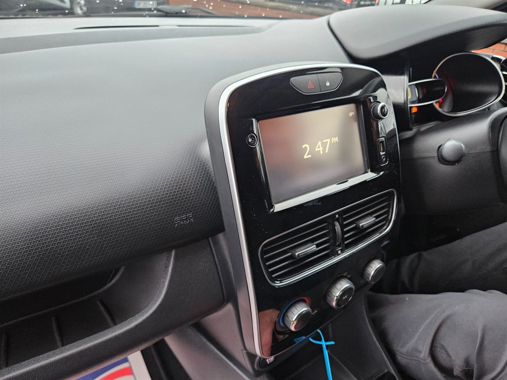 Used Renault Clio 2018 for sale - 76501621: Photo 8