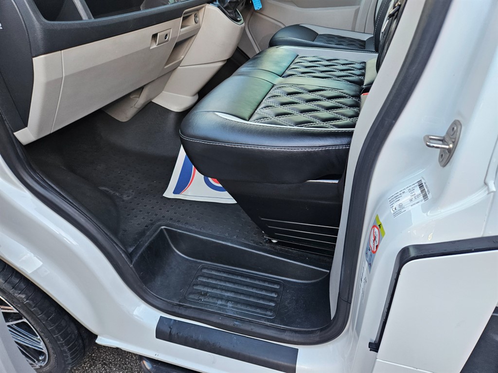 Used Volkswagen Transporter 2017 for sale - 77218940: Photo 16