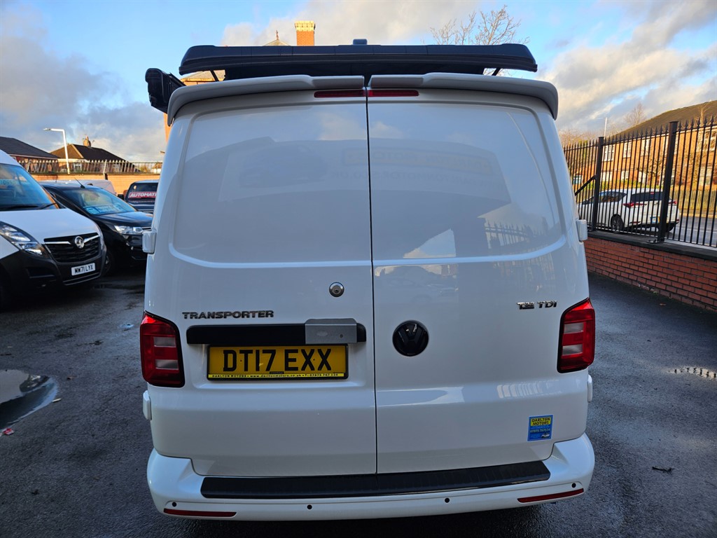 Used Volkswagen Transporter 2017 for sale - 77218940: Photo 6