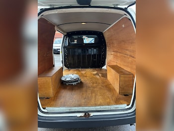 Used Toyota HiAce 2011 for sale - 77160838: Photo