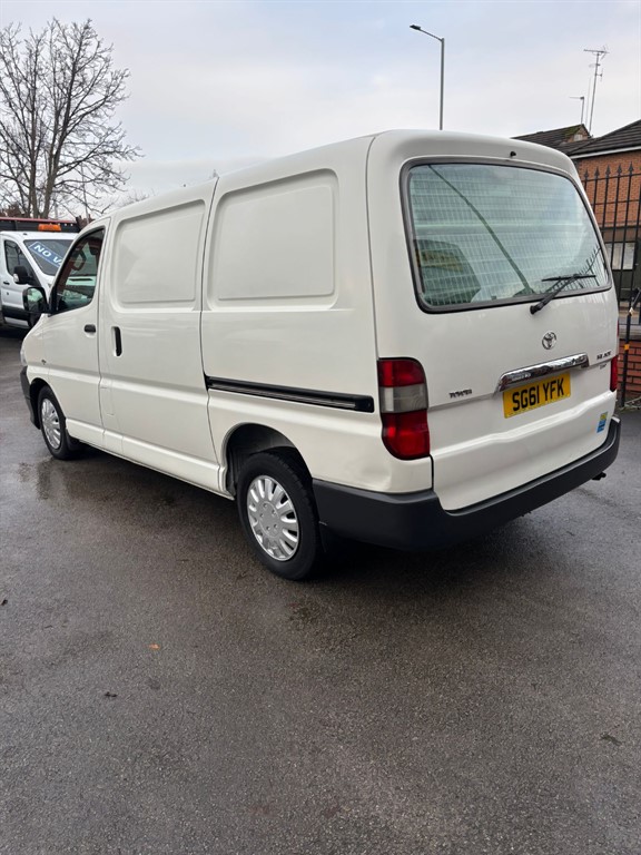 Used Toyota HiAce 2011 for sale - 77160838: Photo 5