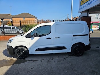 Used Citroen Berlingo 2020 for sale - 78037003: Photo