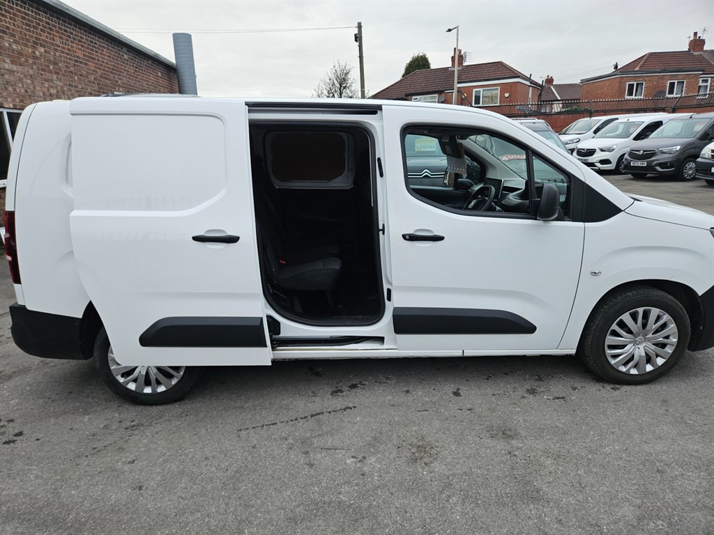 Used Peugeot Partner 2021 for sale - 77826985: Photo 2