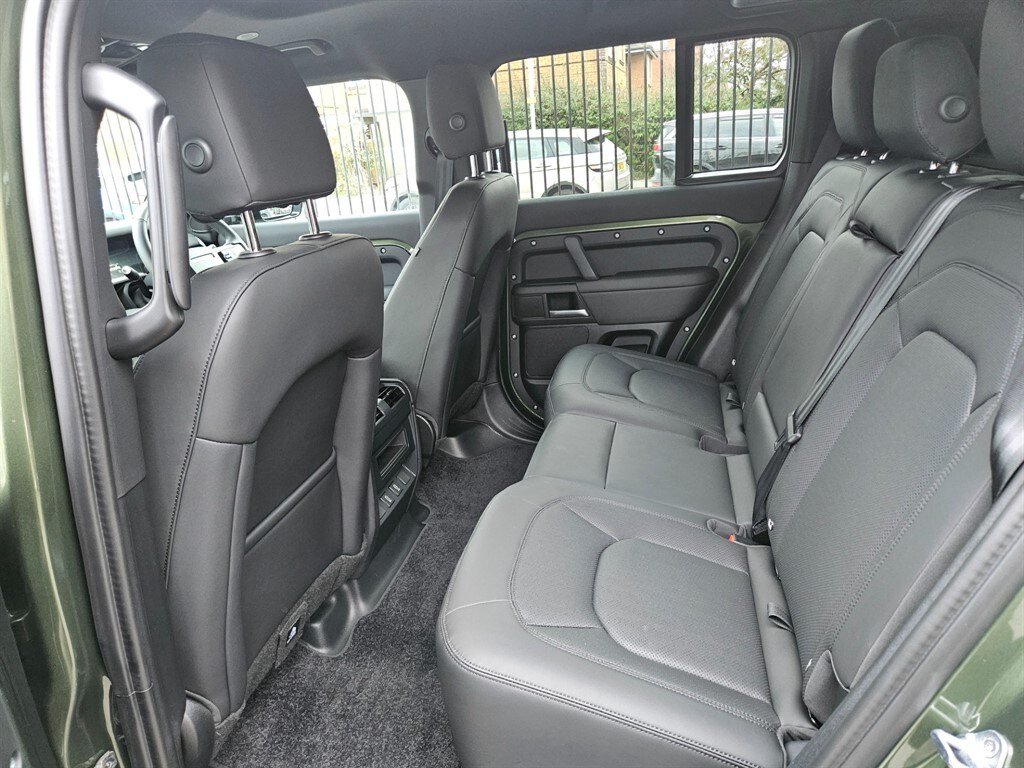 Used Land Rover Defender 2025 for sale - 77826995: Photo 11
