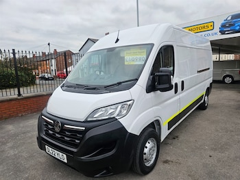 Vauxhall - Movano