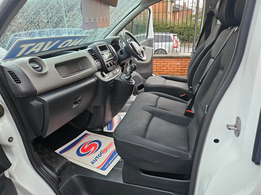 Used Renault Trafic 2017 for sale - 76889049: Photo 15