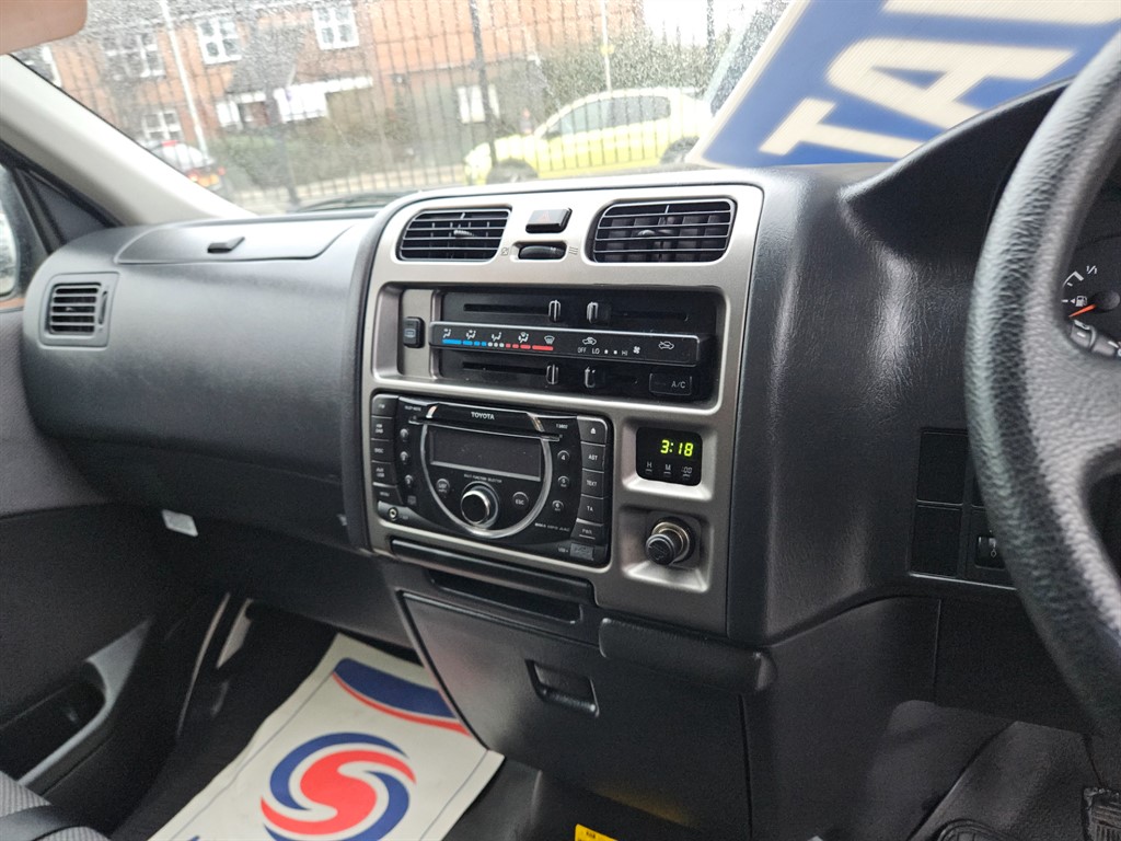 Used Toyota HiAce 2011 for sale - 77726490: Photo 10