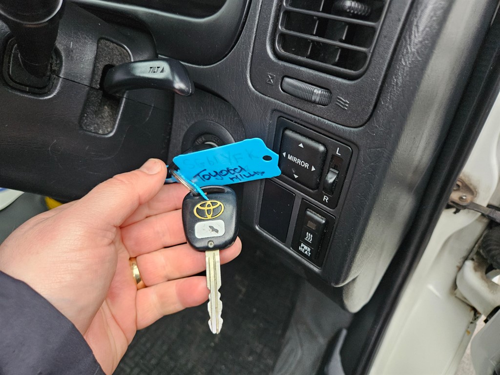 Used Toyota HiAce 2011 for sale - 77726490: Photo 11