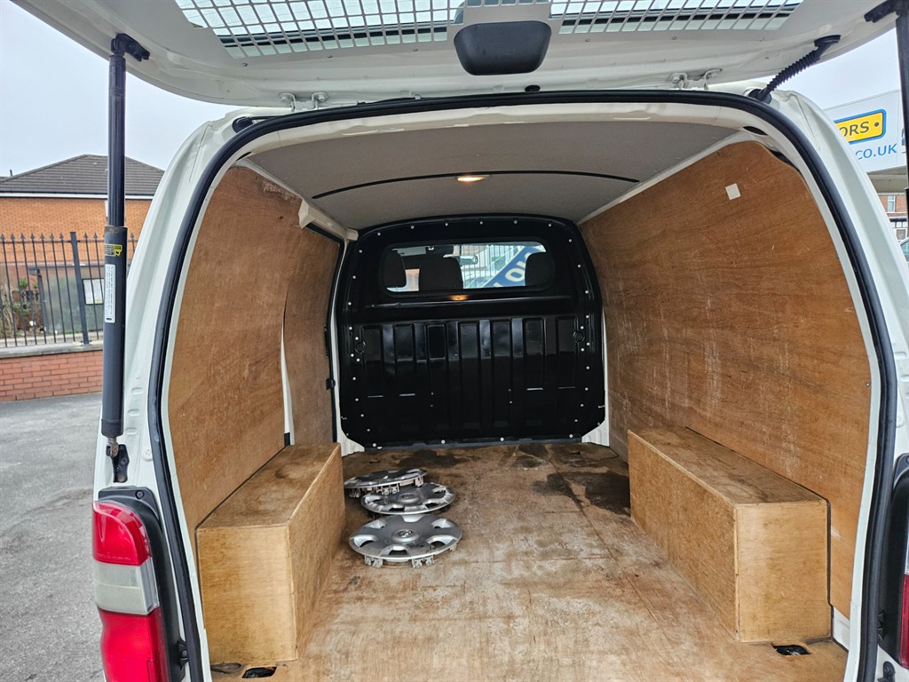 Used Toyota HiAce 2011 for sale - 77726490: Photo 8