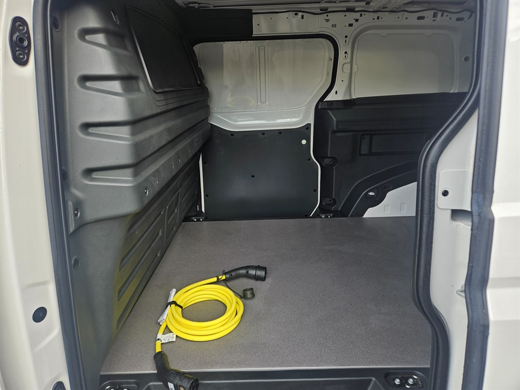 Used Volkswagen ID.Buzz 2024 for sale - 76025422: Photo 9