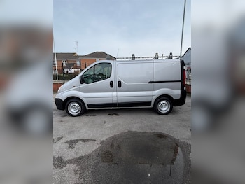 Vauxhall Vivaro feature image