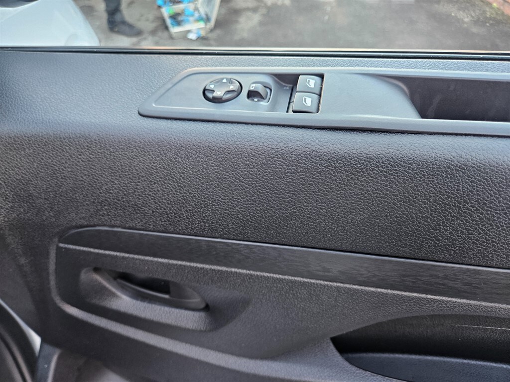 Used Peugeot Expert 2025 for sale - 76915332: Photo 13