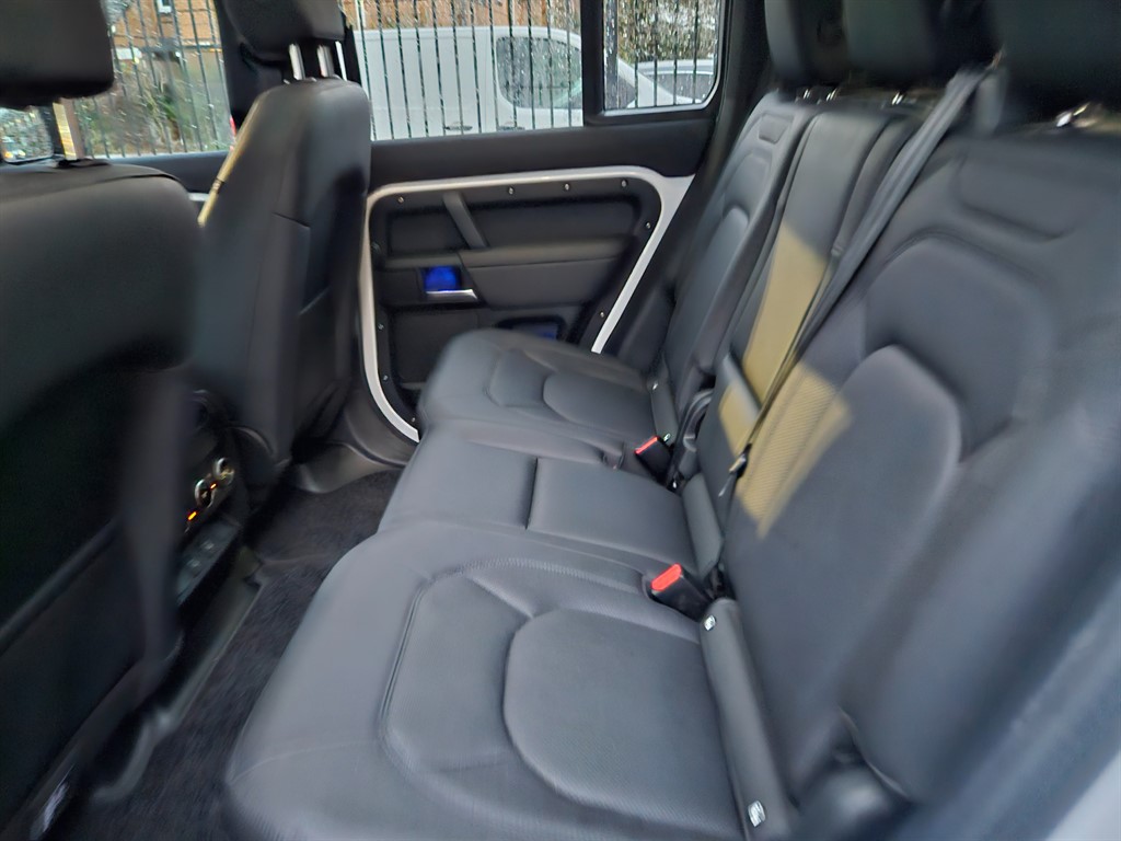 Used Land Rover Defender 2025 for sale - 76773671: Photo 10