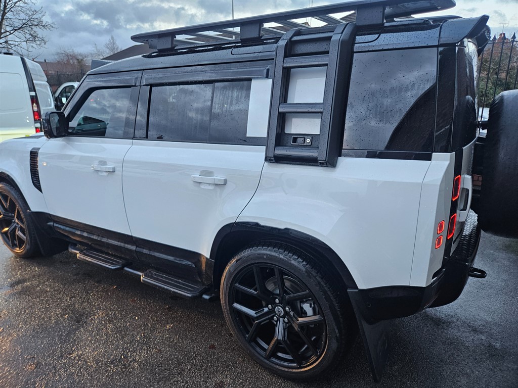 Used Land Rover Defender 2025 for sale - 76773671: Photo 4