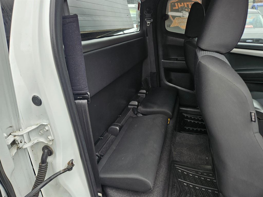 Used Isuzu D-Max 2015 for sale - 78014869: Photo 13