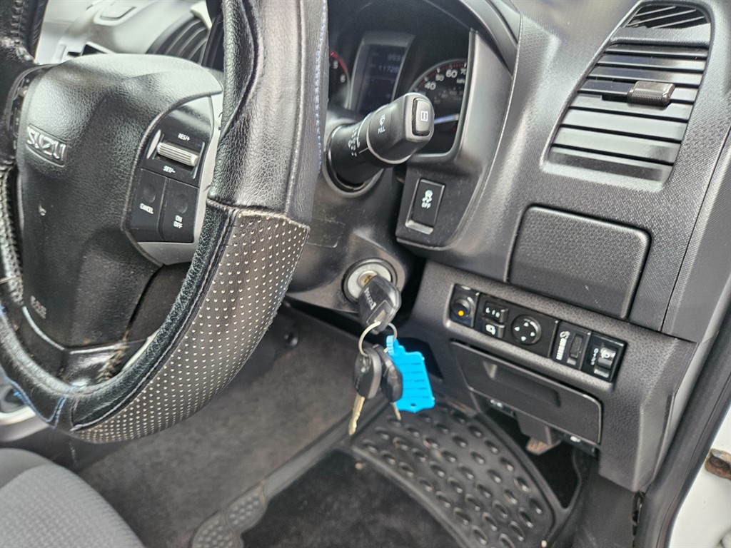 Used Isuzu D-Max 2015 for sale - 78014869: Photo 18