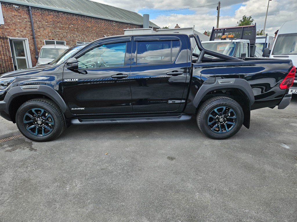 Used Toyota Hilux 2025 for sale - 76540179: Photo 3