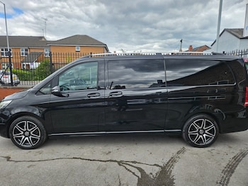 Used Mercedes-Benz V-Class 2020 for sale - 78506141: Photo