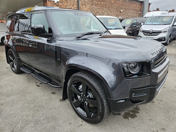 Used Land Rover Defender 2025 for sale - 76889050: Photo