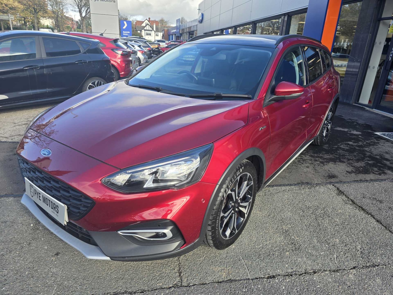 Used Ford Focus 2020 for sale - 76466328: Photo 4