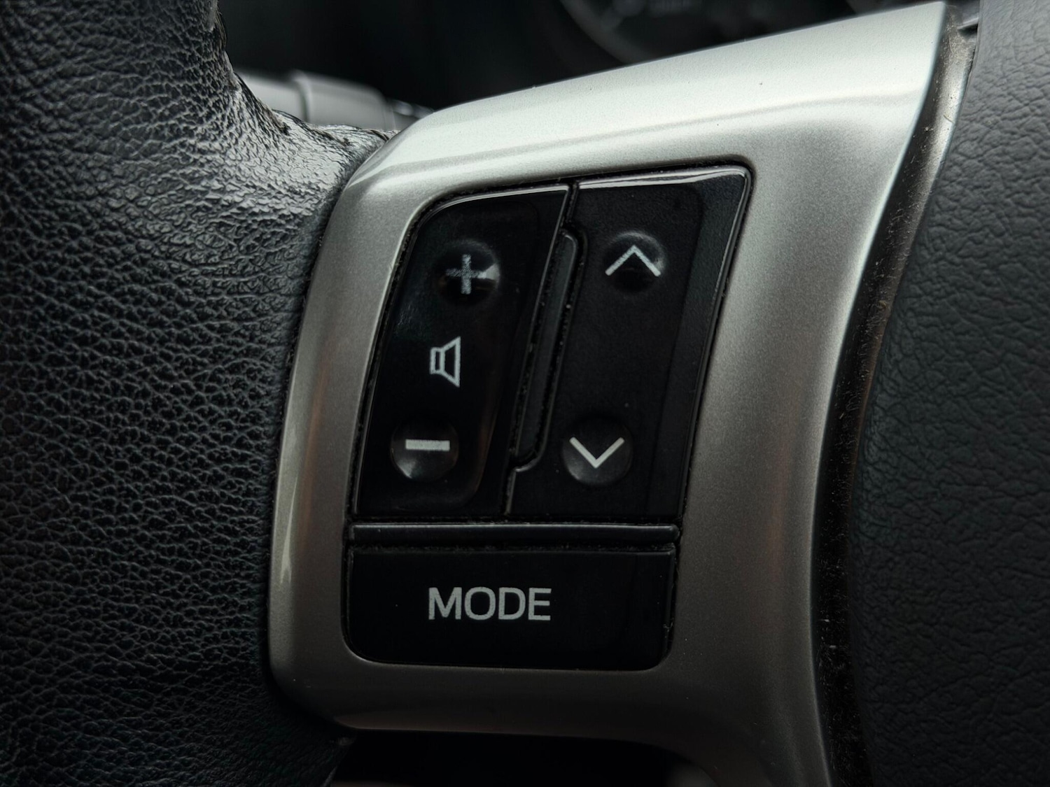 Used Toyota Yaris 2012 for sale - 77824034: Photo 17