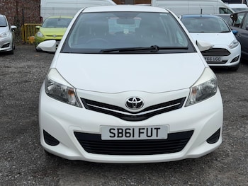 Used Toyota Yaris 2012 for sale - 77824034: Photo