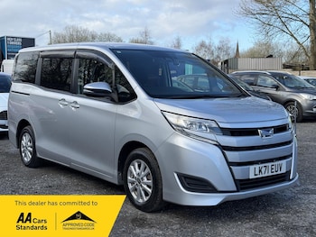 Used Toyota Noah 2021 for sale - 78115983: Photo