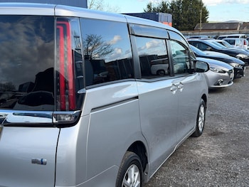 Used Toyota Noah 2021 for sale - 78115983: Photo