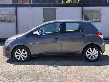 Used Toyota Yaris 2013 for sale - 78448404: Photo