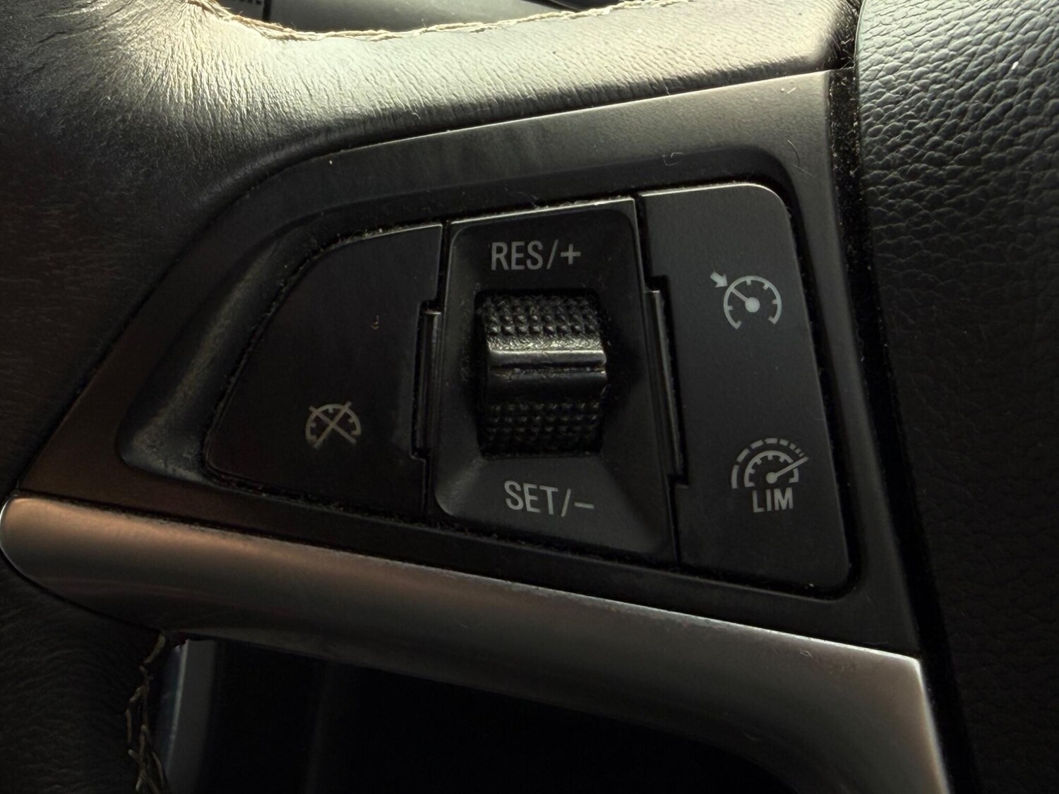 Used Vauxhall Mokka 2016 for sale - 77839052: Photo 22